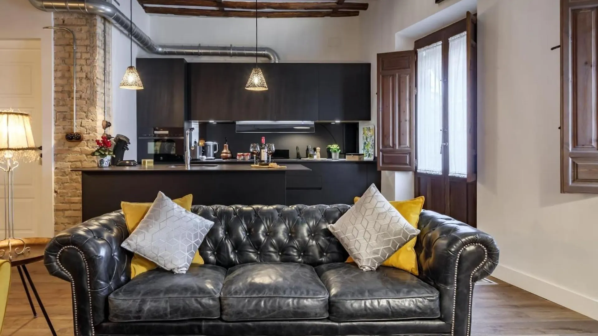 شقة Santa Paula Cozy & Elegant In The Heart Of غرناطة 0*,  إسبانيا