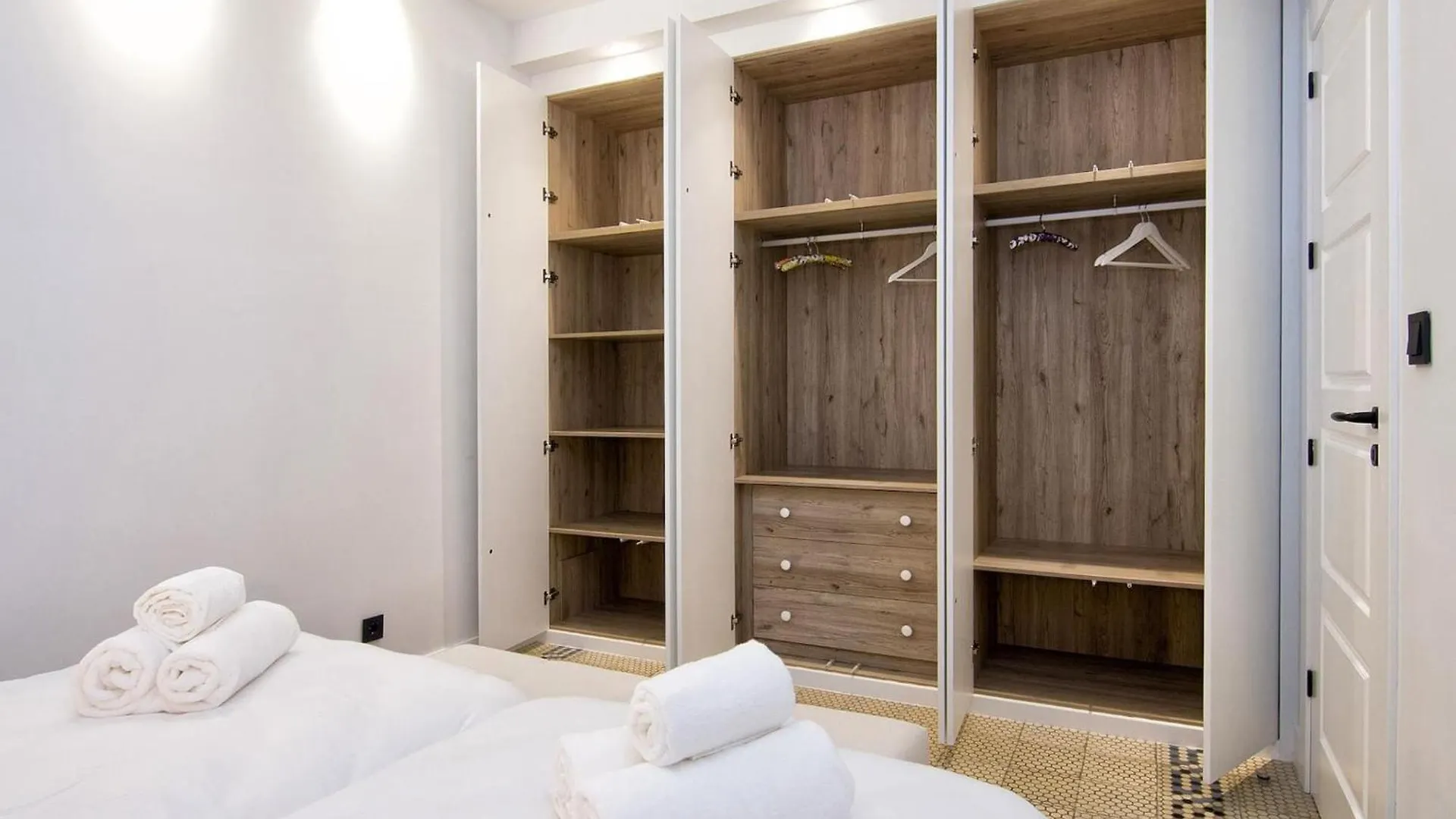 شقة Santa Paula Cozy & Elegant In The Heart Of غرناطة